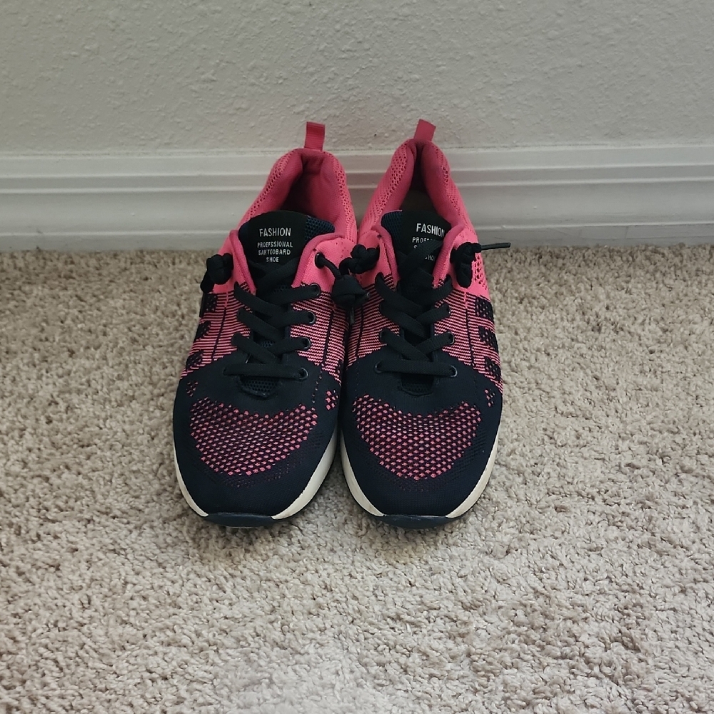 Pink and Black Athletic Shoes Lightweight Performance Design